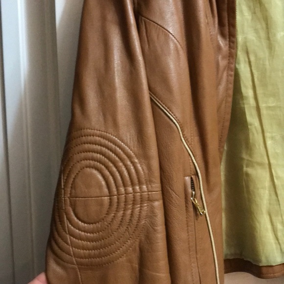 Leather jacket - Picture 4 of 4